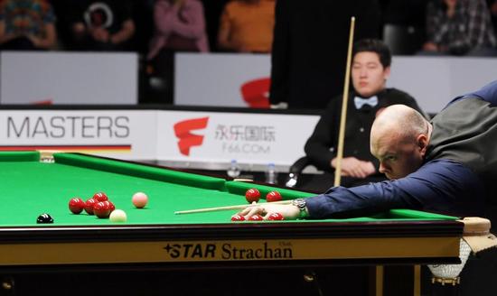 首轮的这一 首轮的这一