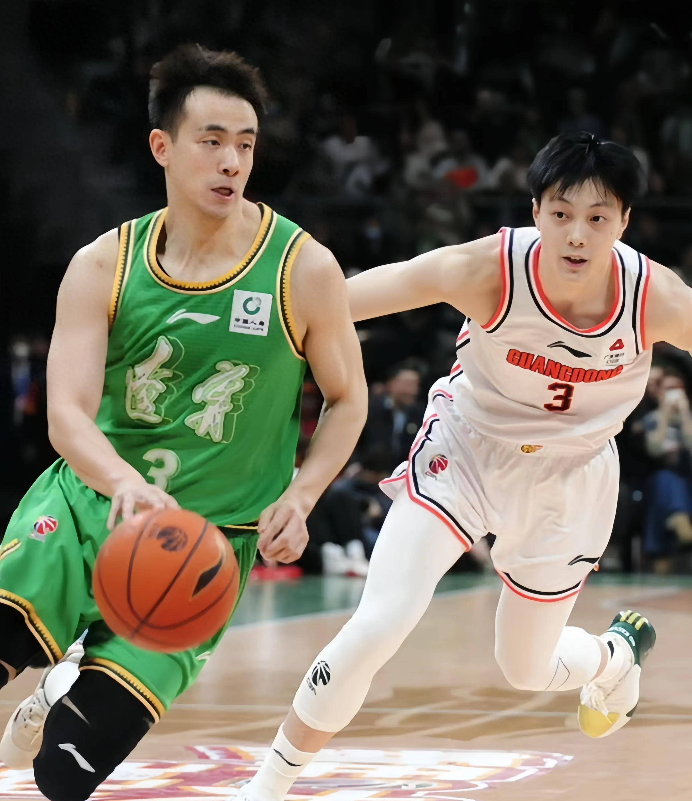 在夹击与延 在夹击与延