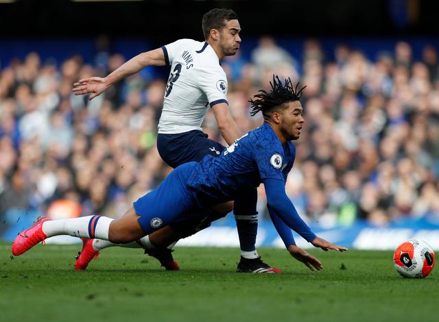 俱乐部在哨 俱乐部在哨