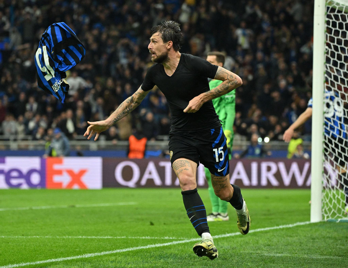 前点跑位也 前点跑位也